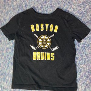 Boston Bruins tee shirt